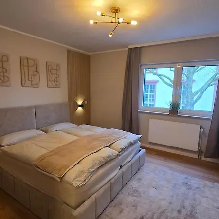 Exclusive Complete For 6 People